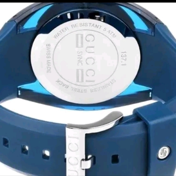 Electric Blue Luxury 💙 Gucci watch ⌚️ - Picture 4 of 6